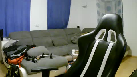 Snapshot of herbstenden chatting on 09.22.25 John Pearl online show from 09.22.25