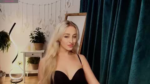 Elise online show from 05.14.26