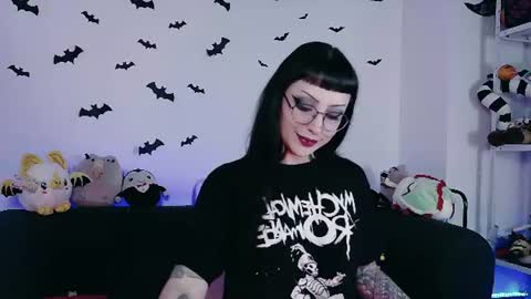 Snapshot of herinfernalmajesty chatting on 07.16.26 Marie online show from 07.16.26