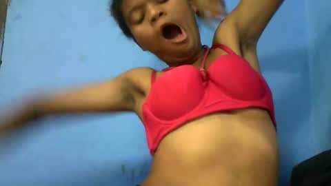 herisse01 online show from 04.18.26