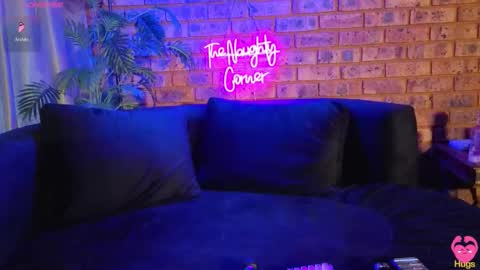 HerJourneyXoXo online show from 09.29.25