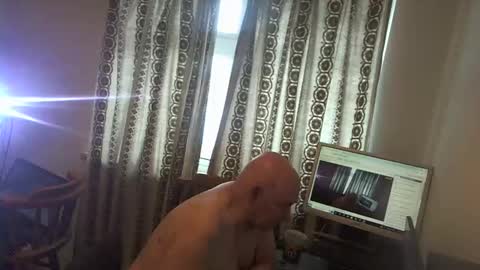 Snapshot of hermeneutika chatting on 01.08.25 mature online show from 01.08.25