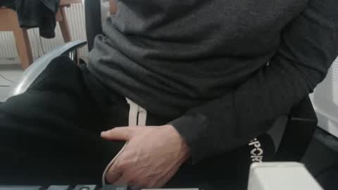 hero0111 online show from 04.14.26