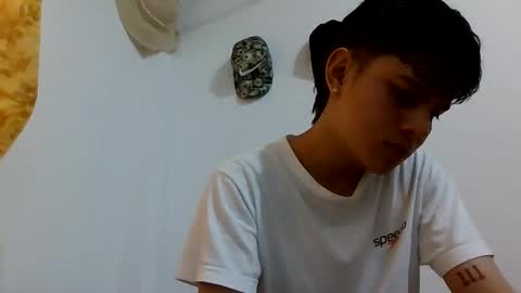 Snapshot of herrerabuitragroedwin chatting on 05.17.26 valentin 123 online show from 05.17.26