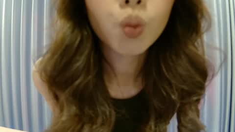 Snapshot of hersheys_aran chatting on 07.19.26 Aran online show from 07.19.26