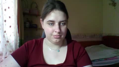 Snapshot of hess_luna_ chatting on 04.23.26 hess_luna_ online show from 04.23.26