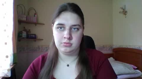Snapshot of hess_luna_ chatting on 05.13.26 hess_luna_ online show from 05.13.26