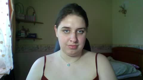 Snapshot of hess_luna_ chatting on 05.29.26 hess_luna_ online show from 05.29.26