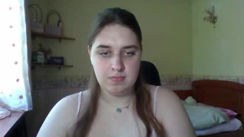 Snapshot of hess_luna_ chatting on 06.05.26 hess_luna_ online show from 06.05.26