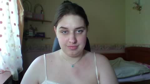Snapshot of hess_luna_ chatting on 06.08.26 hess_luna_ online show from 06.08.26