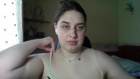 Snapshot of hess_luna_ chatting on 06.10.26 hess_luna_ online show from 06.10.26