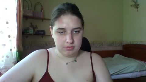 Snapshot of hess_luna_ chatting on 06.12.26 hess_luna_ online show from 06.12.26