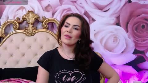 Snapshot of hessahessy chatting on 10.12.25 Hessy online show from 10.12.25