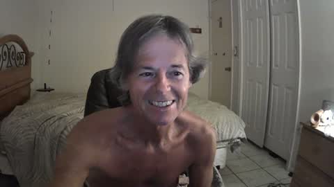 Snapshot of hewes1 chatting on 06.23.26 hewes1 online show from 06.23.26