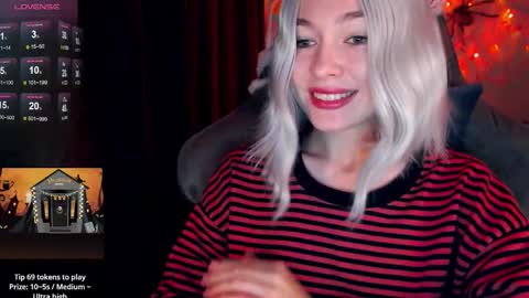  Nora  online show from 11.01.25