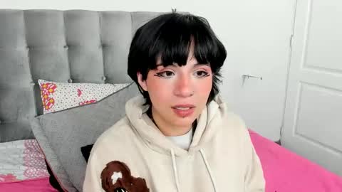 Noraly  online show from 02.04.25