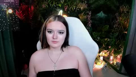 Snapshot of heymarybaby chatting on 09.09.25 Amazing Mary online show from 09.09.25