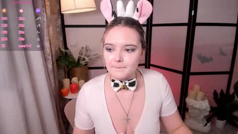 Snapshot of heymarybaby chatting on 10.30.25 Amazing Mary online show from 10.30.25