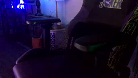 Snapshot of heynicole01 chatting on 12.02.24 FlexieFae online show from 12.02.24