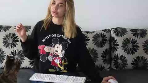 Snapshot of heysianna chatting on 06.12.26 Siana online show from 06.12.26