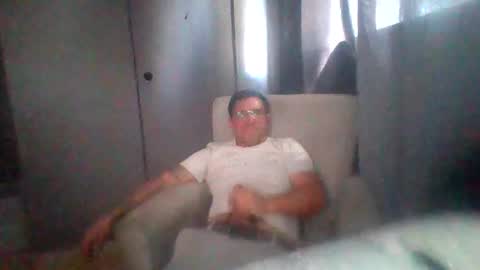 heythere925678 online show from 04.19.26