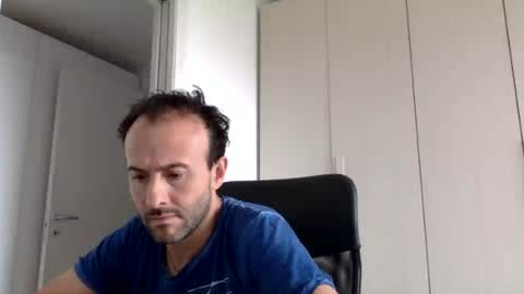 Snapshot of hhombre chatting on 07.23.26 hhombre online show from 07.23.26