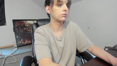 Paige online show from 09.11.25