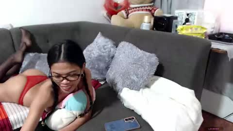 Snapshot of hi_im_riri chatting on 02.23.26 RIRI 3 online show from 02.23.26