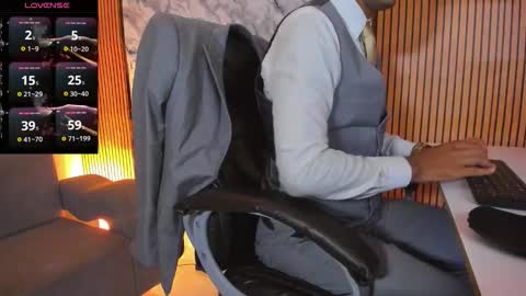 George online show from 10.15.25