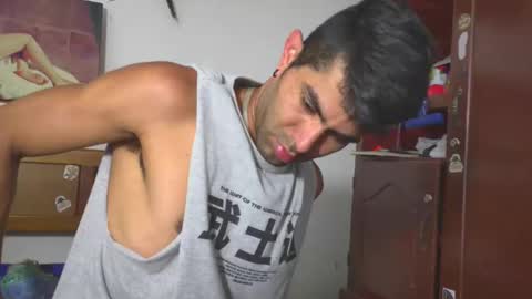 Snapshot of hideonbush051 chatting on 02.25.26 hideonbush online show from 02.25.26