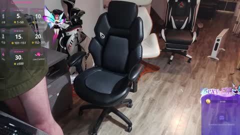 Snapshot of highclass92i chatting on 12.20.24 High4This online show from 12.20.24