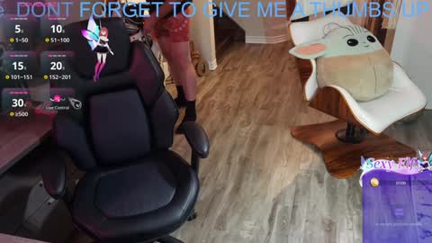 Snapshot of highclass92i chatting on 12.26.24 High4This online show from 12.26.24