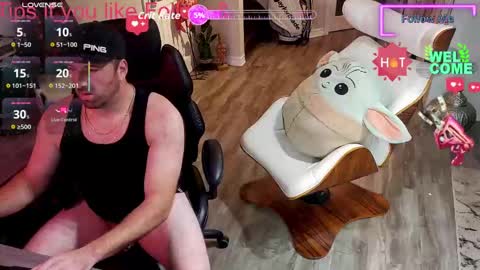 Snapshot of highclass92i chatting on 11.22.25 High4This online show from 11.22.25