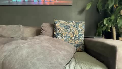 Terry and E online show from 02.26.26