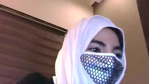 Hijabi Girls online show from 03.28.26