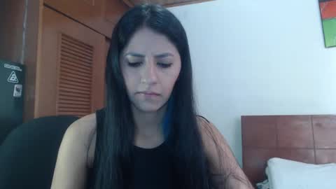 Snapshot of hilari18 chatting on 01.17.25 hilaril18 online show from 01.17.25