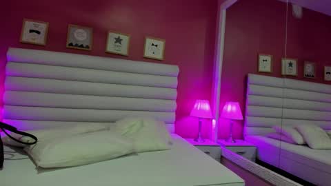 hilary_tailor online show from 12.04.25