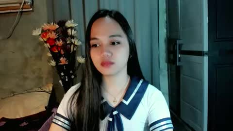 hilarymolly online show from 03.23.26