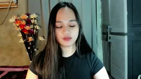 hilarymolly online show from 03.28.26