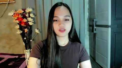 hilarymolly online show from 04.09.26