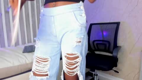  Hillary  online show from 02.15.25