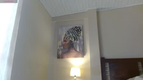 Snapshot of hillary_foox chatting on 11.18.25 Hillary online show from 11.18.25