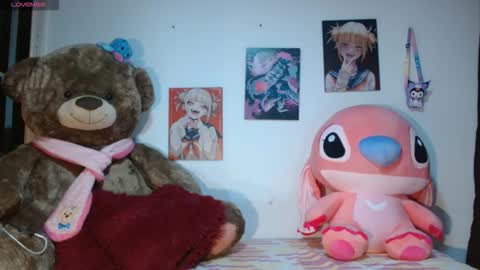 Snapshot of himiiko_toga chatting on 12.21.25 Himiiko online show from 12.21.25