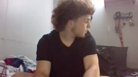 Snapshot of himommy37 chatting on 09.15.25 himommy37 online show from 09.15.25