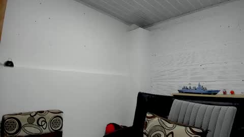 Snapshot of himoreno97 chatting on 12.18.24 Hi moreno online show from 12.18.24