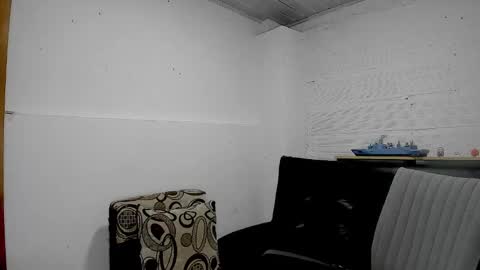 Snapshot of himoreno97 chatting on 03.10.25 Hi moreno online show from 03.10.25