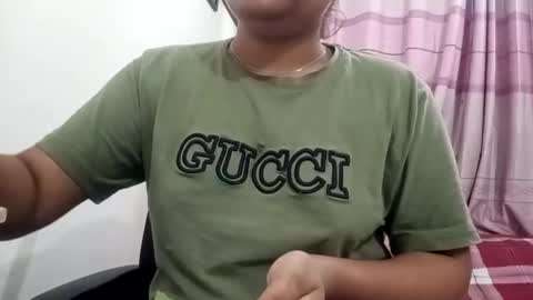 himuhimu22 online show from 10.11.25