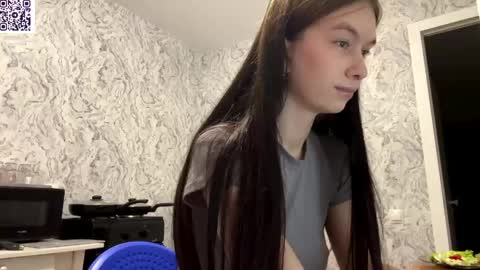 Snapshot of hinadesire chatting on 05.12.26 Hina online show from 05.12.26