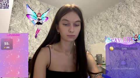 Snapshot of hinadesire chatting on 05.18.26 Hina online show from 05.18.26