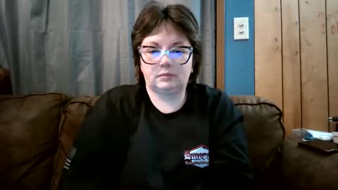 Bella online show from 02.25.25